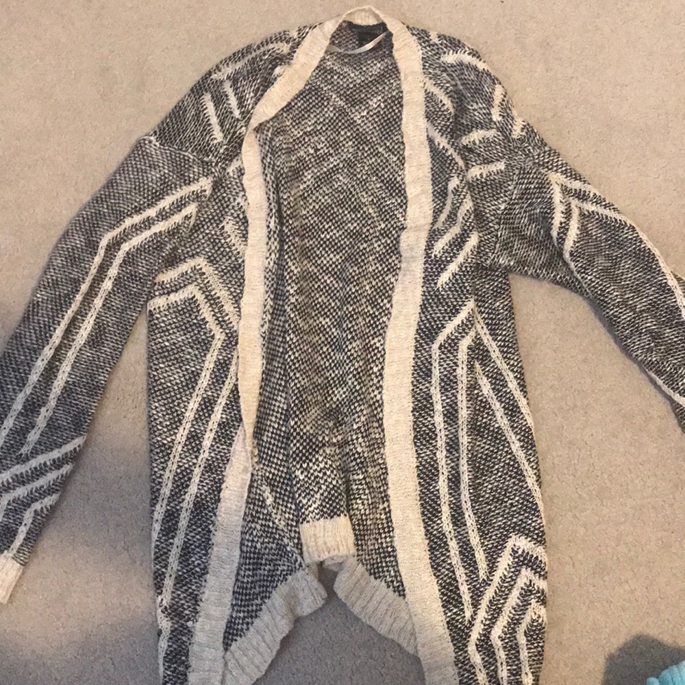 Sweater/cardigan